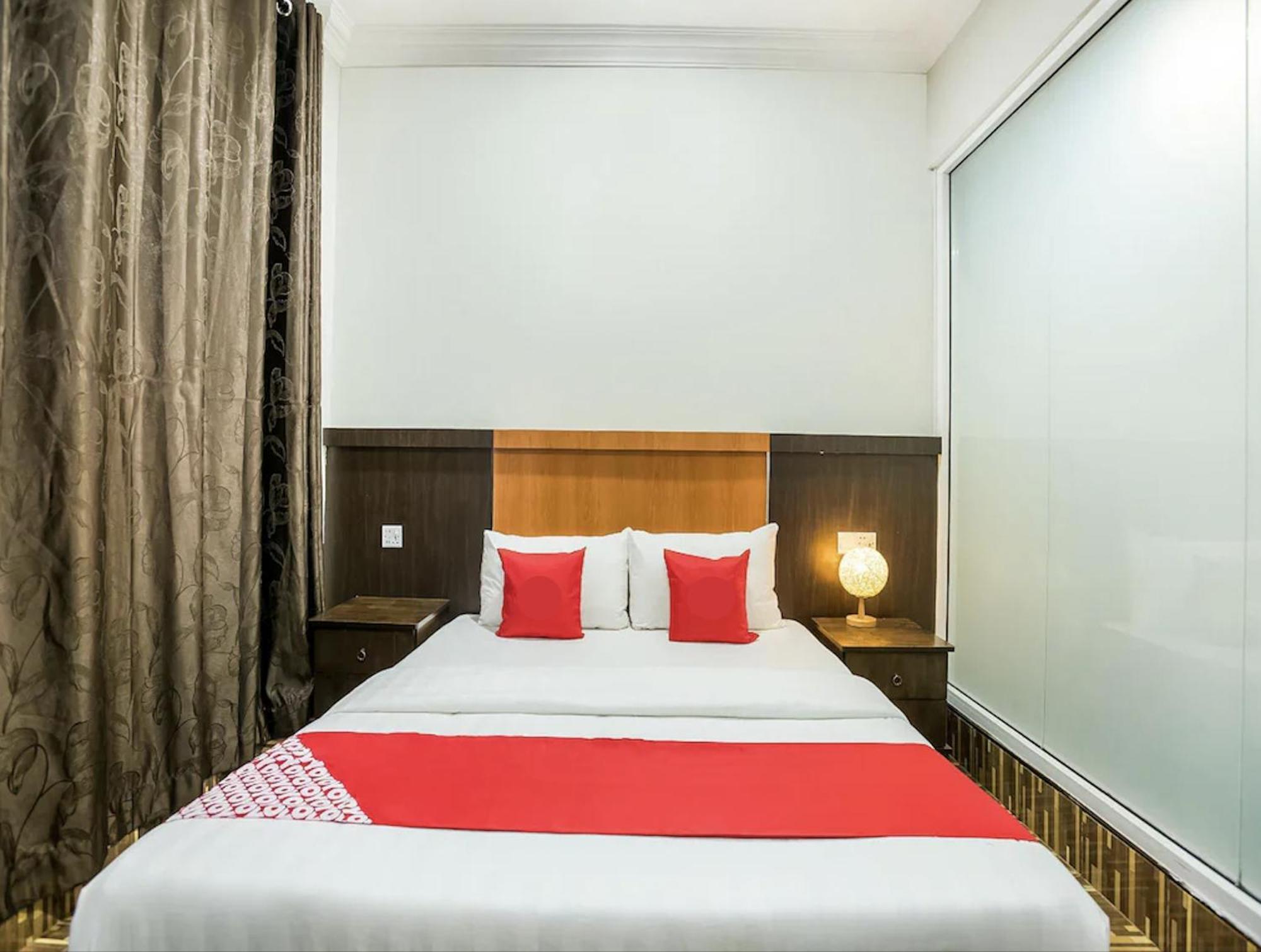 Grand Inn Hotel 셈포르나 외부 사진