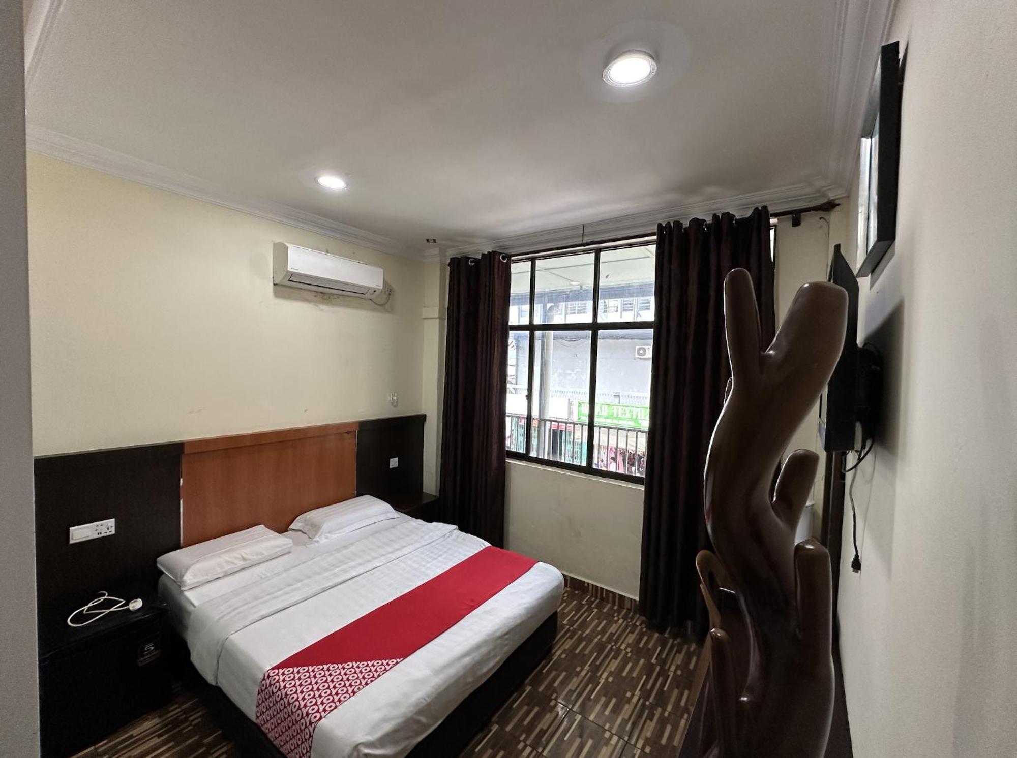 Grand Inn Hotel 셈포르나 외부 사진
